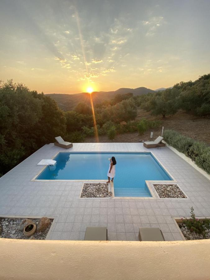 הוילה Vrises  Kyparissia De Wandelboom מראה חיצוני תמונה